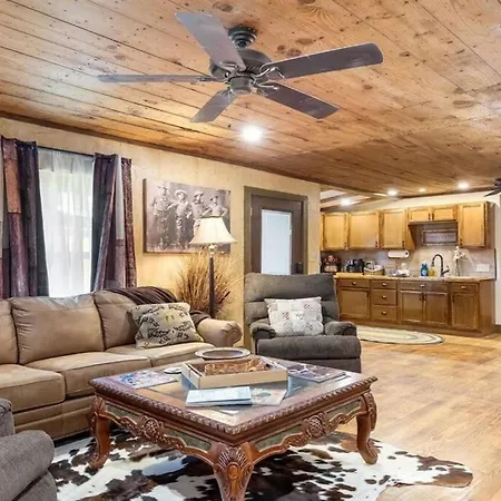 Cowboy Lodge