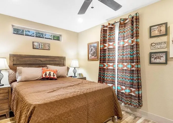 Ft Worth Cowboy Holiday home *